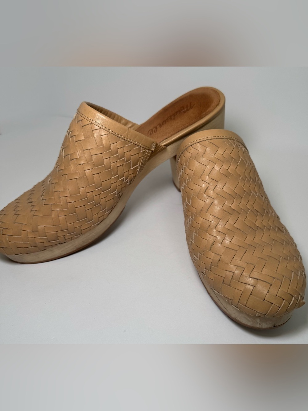 Madewell The Jordyn Clog in woven leather size 7